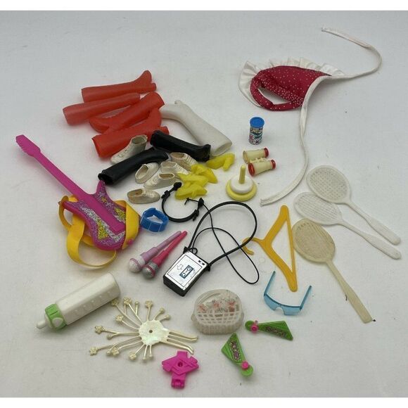 Vintage Barbie Mixed Shoes and Accessories - Picture 1 of 10